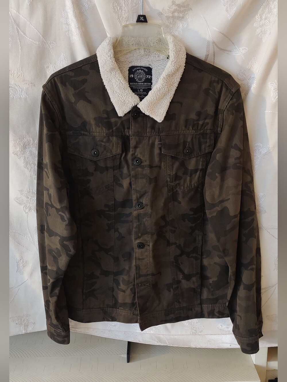 Buffalo David Bitton Mens Camo Trucker Jacket Sz Lg